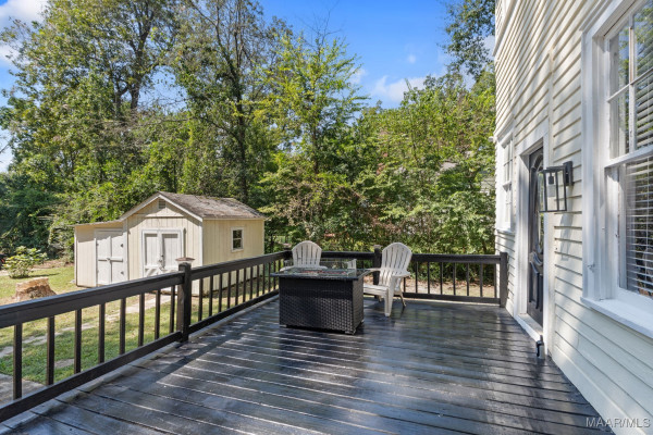 264 E Fairview Avenue