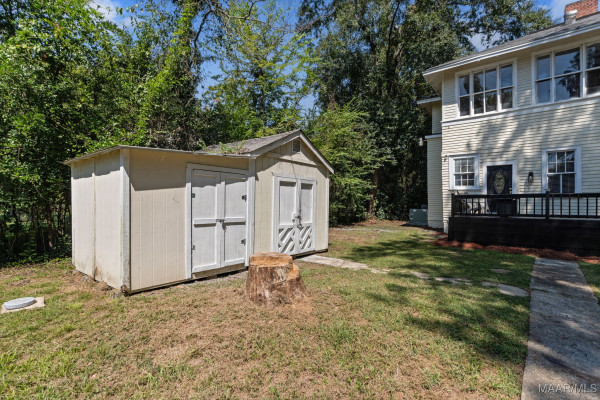 264 E Fairview Avenue