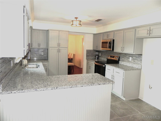 4600 Fox Den Lane