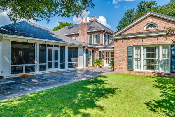 2550 Woodley Road