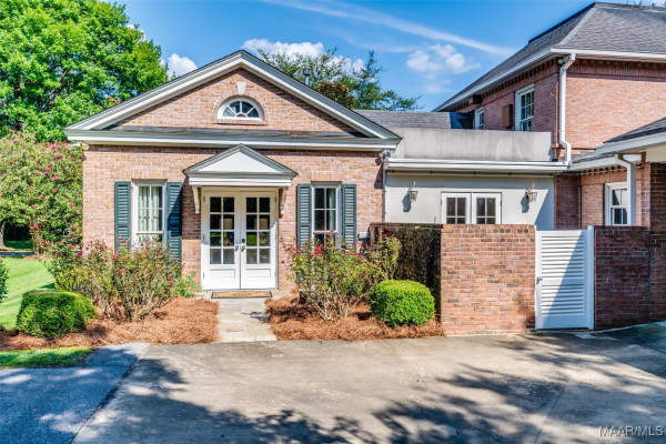 2550 Woodley Road