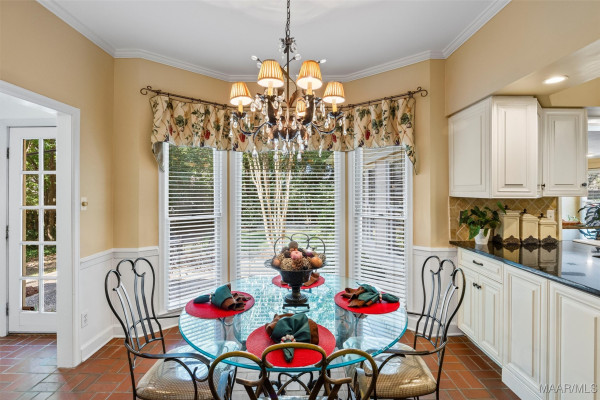 3266 Lancaster Lane