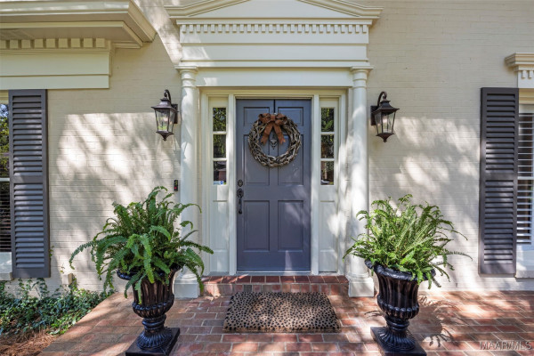 3266 Lancaster Lane