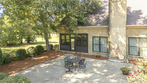 9134 Vaughn Road