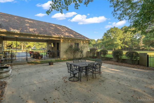 9134 Vaughn Road