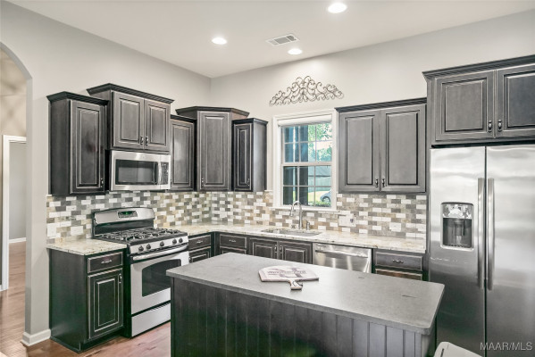 9472 Gunnison Drive