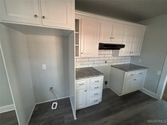 3365 Southmont Drive