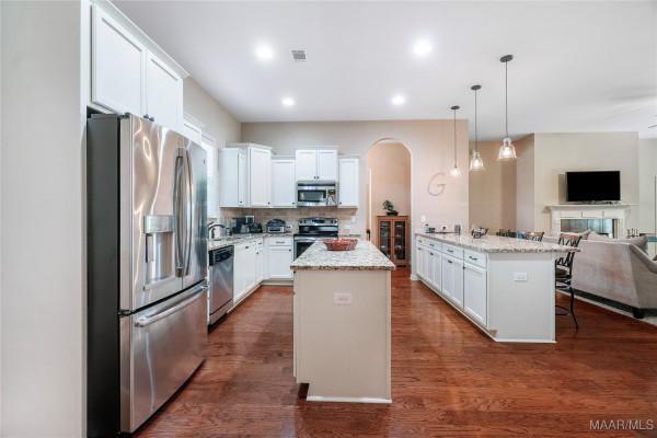 9412 TILLMAN Court