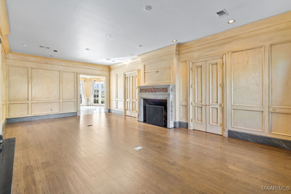 2290 Ray Thorington Road