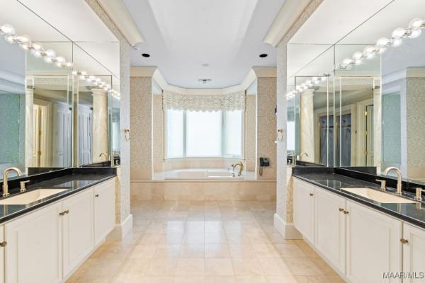 2290 Ray Thorington Road