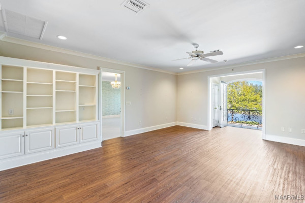 2290 Ray Thorington Road