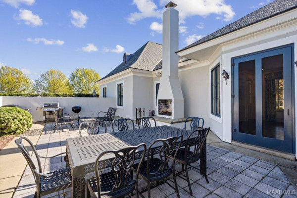 2290 Ray Thorington Road