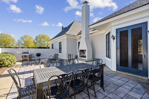 2290 Ray Thorington Road