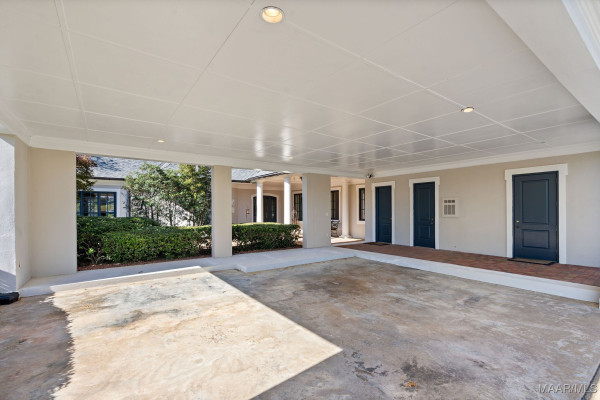 2290 Ray Thorington Road