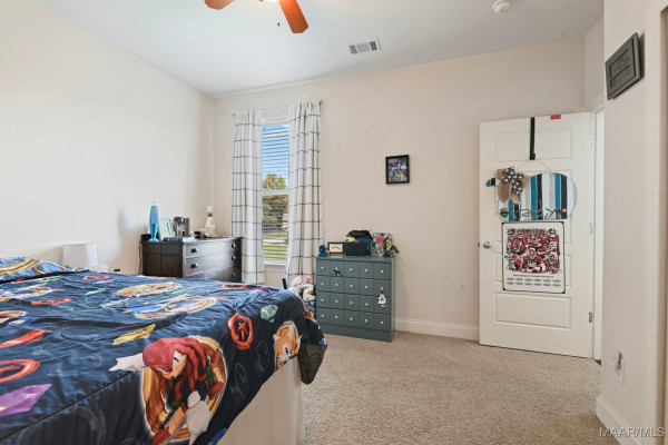 5531 Stapleton Drive