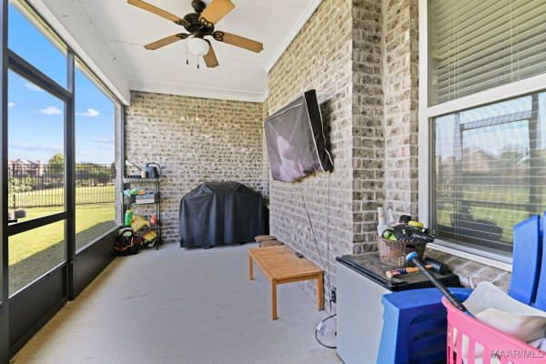 5531 Stapleton Drive