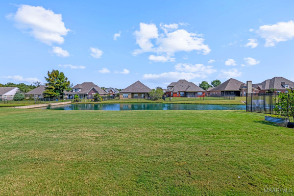 5531 Stapleton Drive