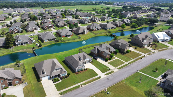 5531 Stapleton Drive