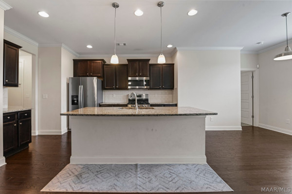 5531 Stapleton Drive