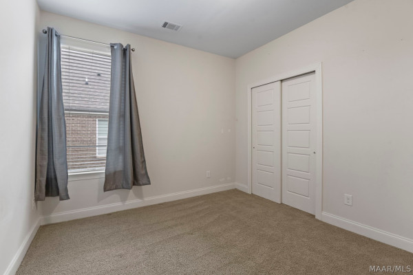 5531 Stapleton Drive