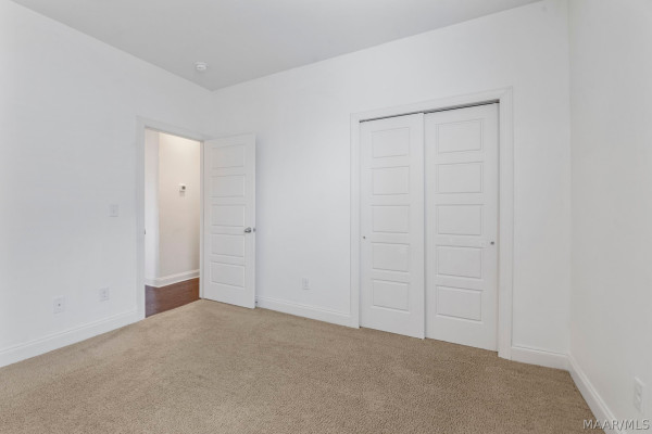 5531 Stapleton Drive