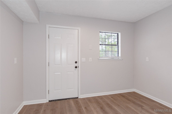 6307 Willow Glen Drive