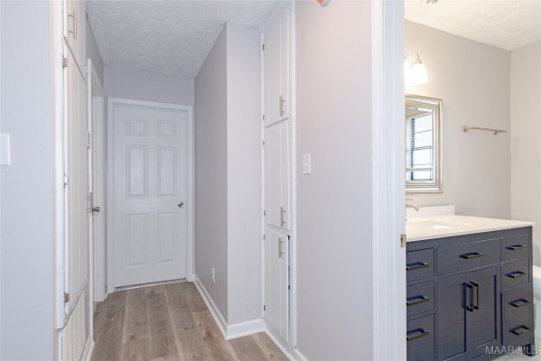 6307 Willow Glen Drive