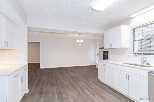 6307 Willow Glen Drive