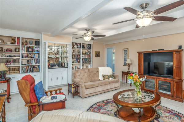 4391 Remington Road