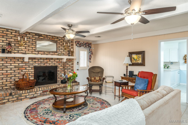 4391 Remington Road