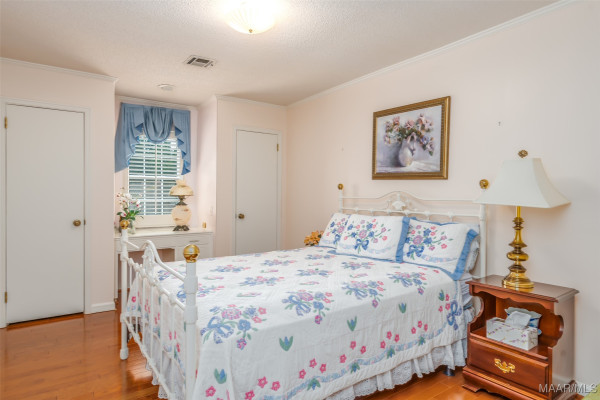 4391 Remington Road