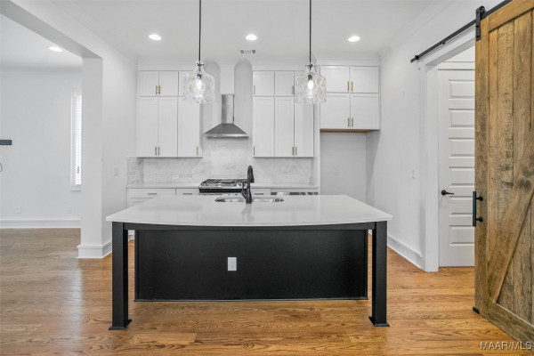 4831 Clerkenwell Street