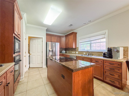 2221 WYNDGATE Drive