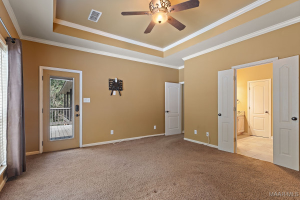 938 SILVER CREEK Circle