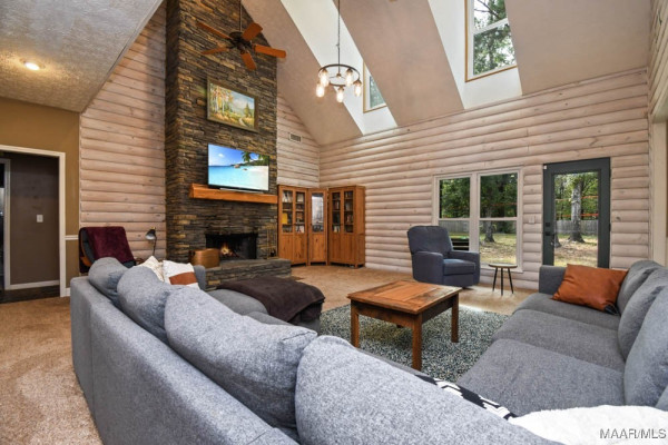 1565 Rolling Hills Drive