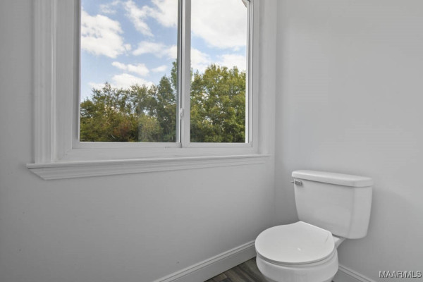 1565 Rolling Hills Drive