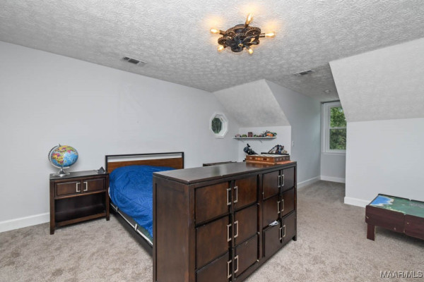 1565 Rolling Hills Drive