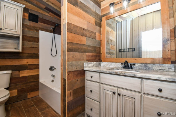 1565 Rolling Hills Drive