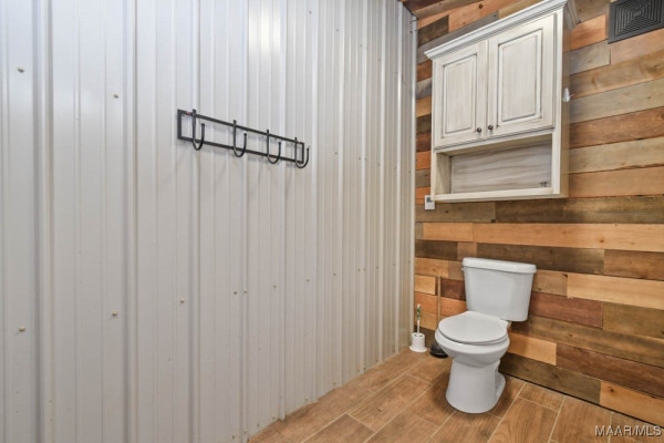 1565 Rolling Hills Drive