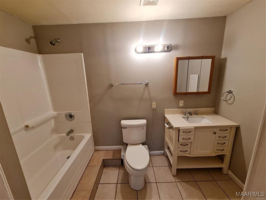 1128 Karen Road