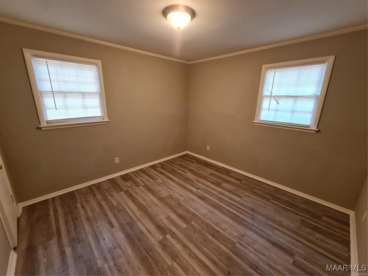 1128 Karen Road