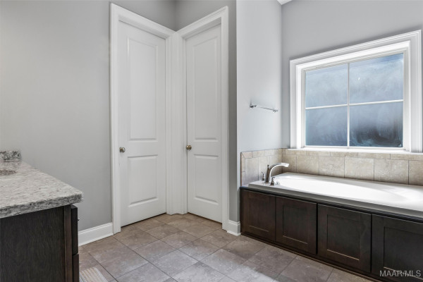 8513 Melbourne Circle