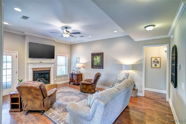 295 Bon Terre Boulevard