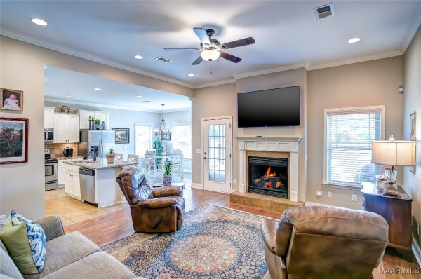 295 Bon Terre Boulevard