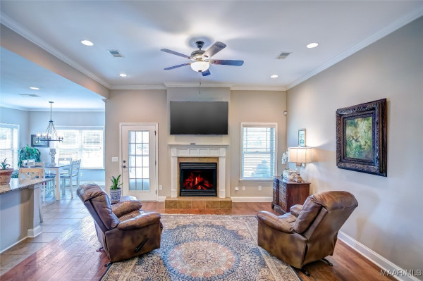 295 Bon Terre Boulevard