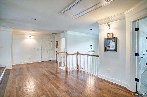 295 Bon Terre Boulevard