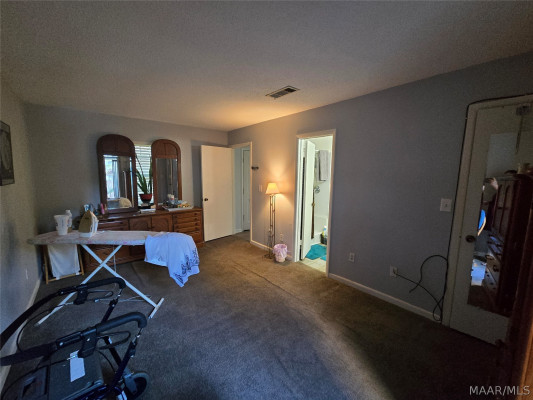 1679 E Trinity Boulevard