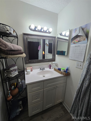 1679 E Trinity Boulevard