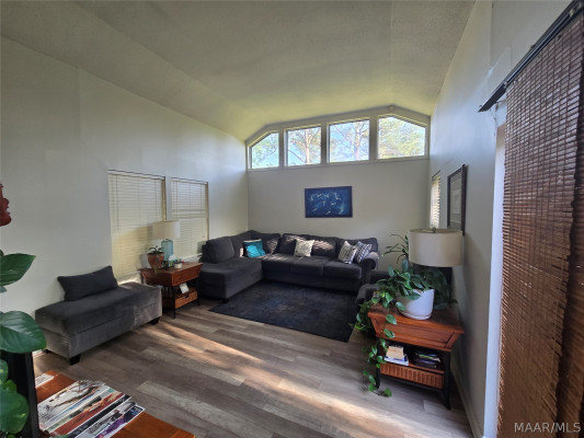 1679 E Trinity Boulevard