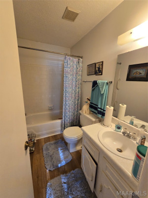 1679 E Trinity Boulevard